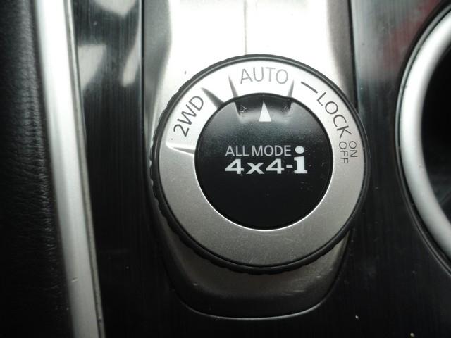 Nissan Pathfinder 4WD 4dr SV 2013