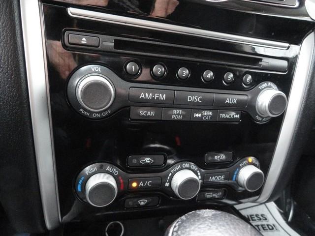 Nissan Pathfinder 4WD 4dr SV 2013