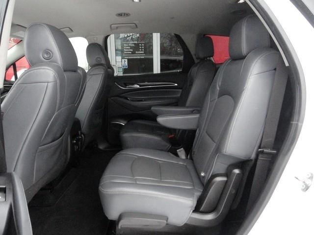 Buick Enclave FWD 4dr Essence 2019