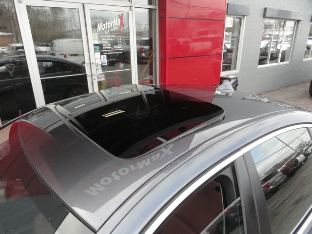 BMW 5 Series 4dr Sdn 535i xDrive AWD 2015