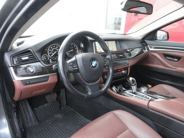 BMW 5 Series 4dr Sdn 535i xDrive AWD 2015
