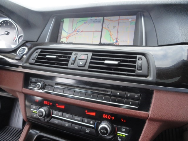 BMW 5 Series 4dr Sdn 535i xDrive AWD 2015