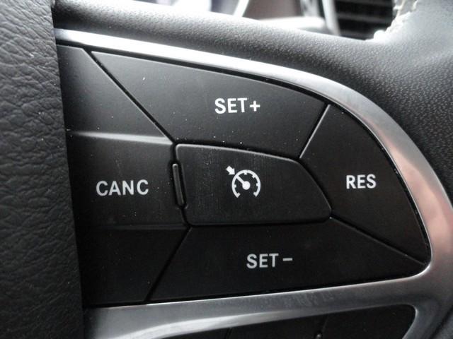 Chrysler Voyager LX FWD 2023