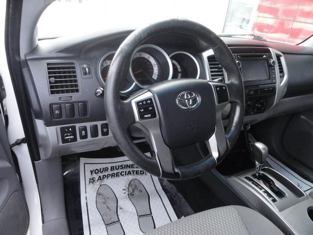 Toyota Tacoma 4WD Access Cab V6 MT (Natl) 2013