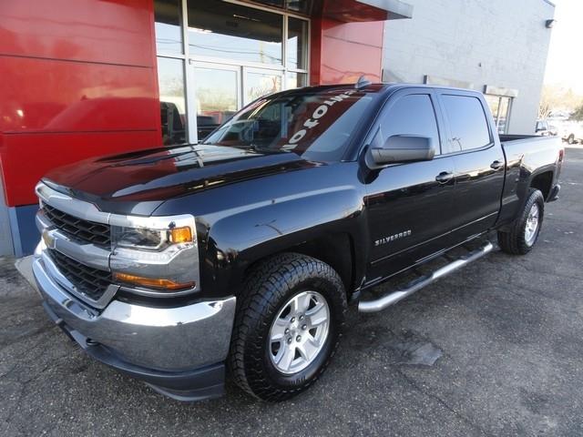 Chevrolet Silverado 1500 4WD Crew Cab 153.0" LT w/1LT 2017