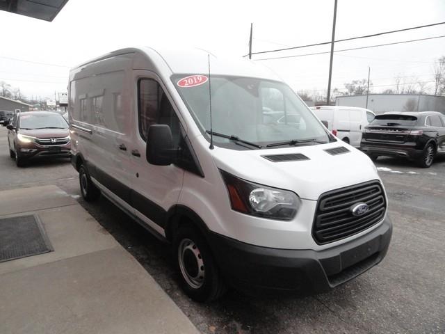 Ford Transit Van T-250 148" Med Rf 9000 GVWR Sliding RH Dr 2019