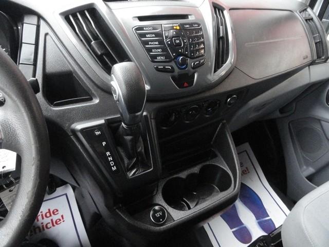 Ford Transit Van T-250 148" Med Rf 9000 GVWR Sliding RH Dr 2019