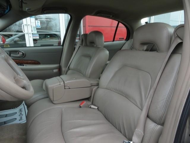 Buick LeSabre 4dr Sdn Limited 2000