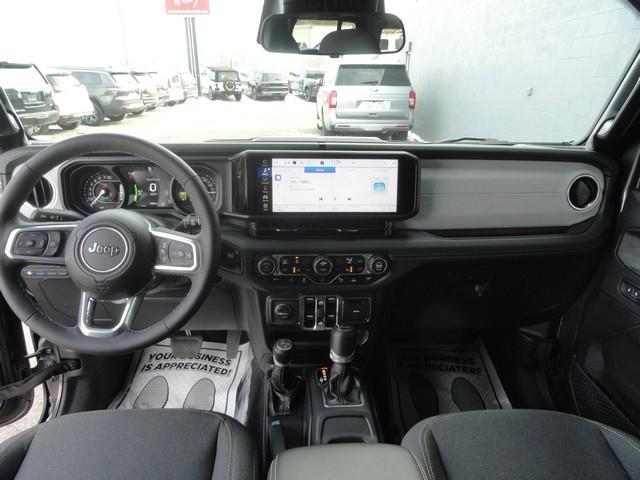 Jeep Wrangler 4xe Sahara 4x4 2025