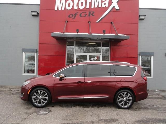 Chrysler Pacifica Limited FWD 2019