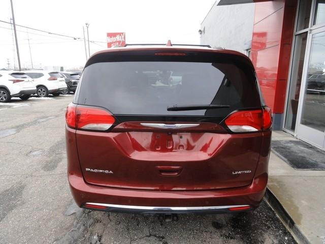 Chrysler Pacifica Limited FWD 2019