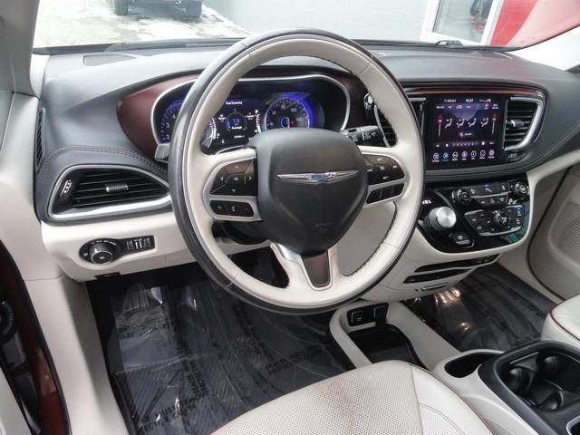 Chrysler Pacifica Limited FWD 2019