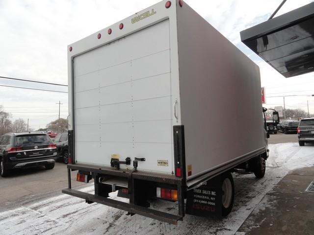 Chevrolet 4500 LCF Gas 2WD Reg Cab 132.5" 2018