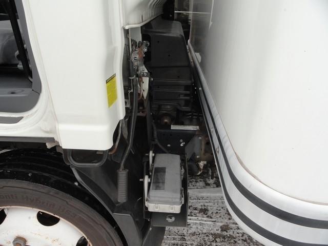 Chevrolet 4500 LCF Gas 2WD Reg Cab 132.5" 2018