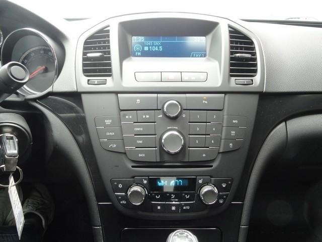 Buick Regal 4dr Sdn CXL RL4 (Russelsheim) *Ltd Avail* 2011