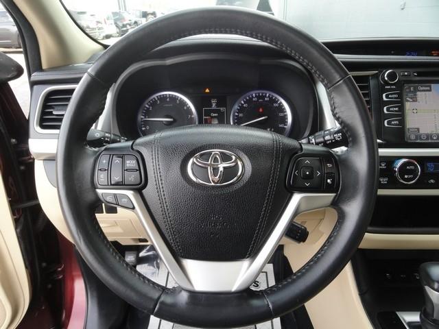 Toyota Highlander AWD 4dr V6 XLE (Natl) 2016