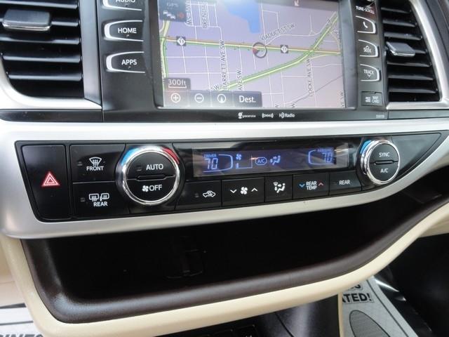 Toyota Highlander AWD 4dr V6 XLE (Natl) 2016