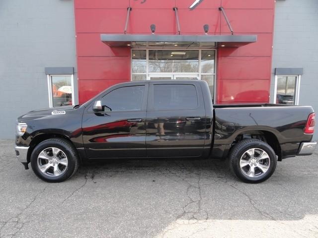 RAM 1500 Laramie 4x4 Crew Cab 5'7" Box 2023