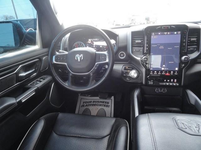 RAM 1500 Laramie 4x4 Crew Cab 5'7" Box 2023