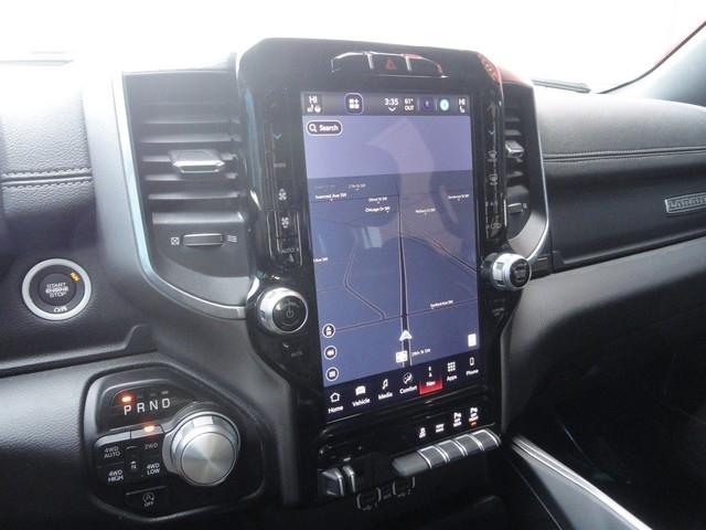 RAM 1500 Laramie 4x4 Crew Cab 5'7" Box 2023