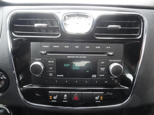 Chrysler 200 4dr Sdn Limited 2013