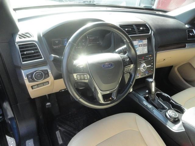 Ford Explorer Limited 4WD 2017