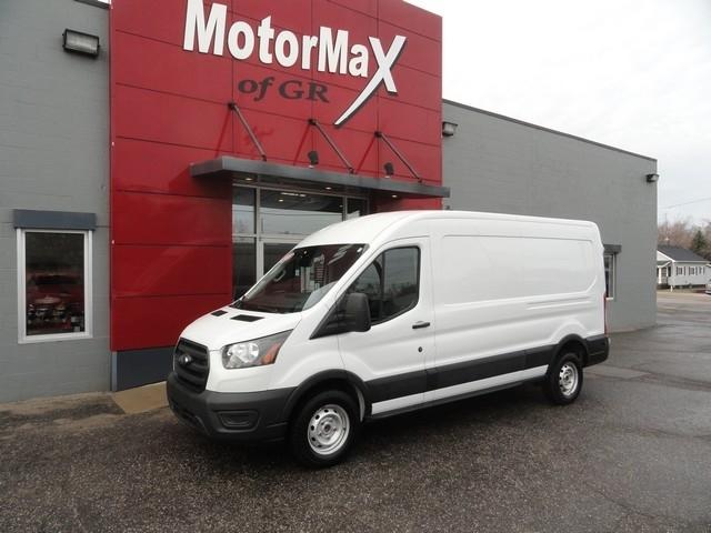Ford Transit Cargo Van T-250 130" Med Rf 9070 GVWR RWD 2020