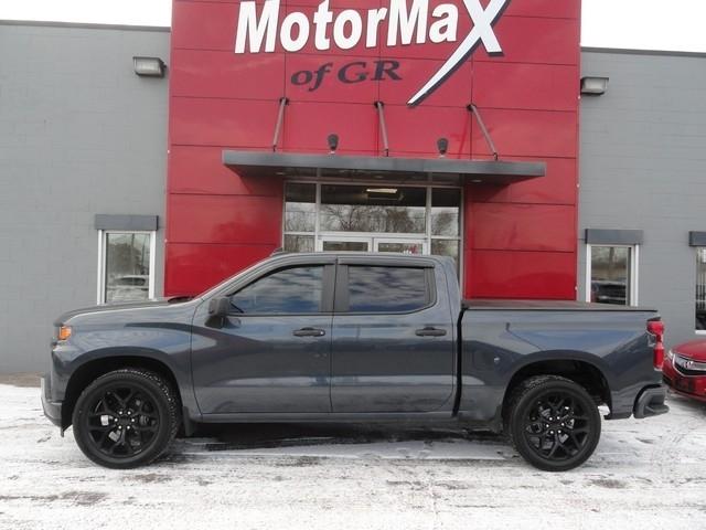 Chevrolet Silverado 1500 4WD Crew Cab 147" Custom 2020