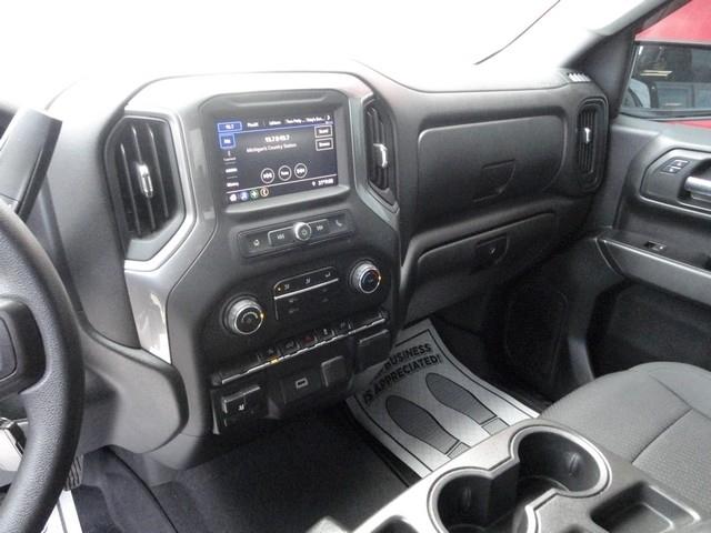 Chevrolet Silverado 1500 4WD Crew Cab 147" Custom 2020