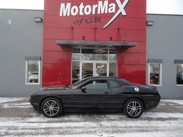 Dodge Challenger SXT AWD 2019