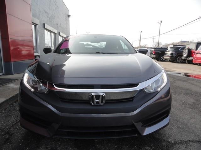 Honda Civic Coupe LX-P CVT 2018