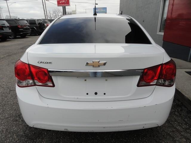 Chevrolet Cruze 4dr Sdn Auto LS 2013