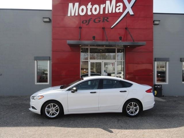 Ford Fusion Hybrid S FWD 2018