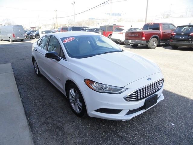 Ford Fusion Hybrid S FWD 2018