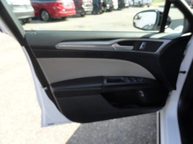 Ford Fusion Hybrid S FWD 2018