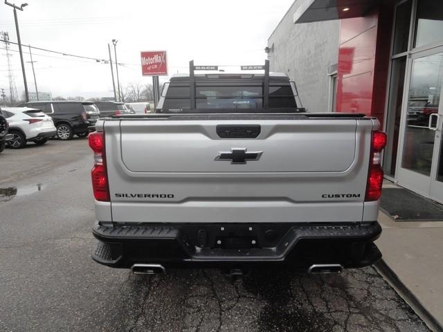 Chevrolet Silverado 1500 4WD Crew Cab 147" Custom Trail Boss 2022