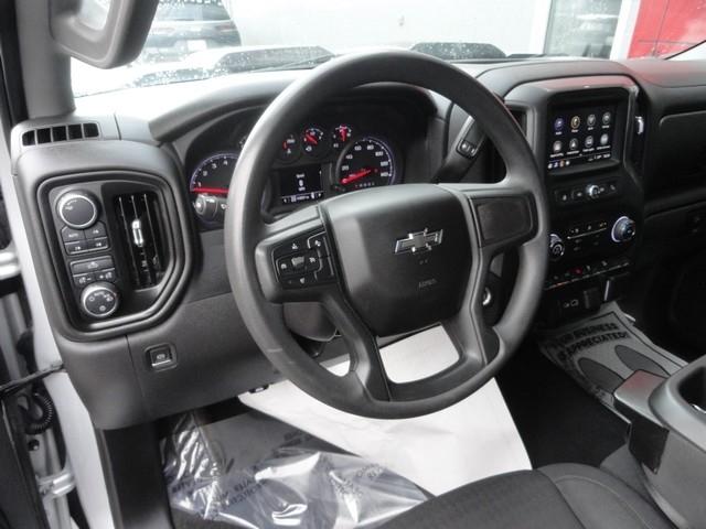 Chevrolet Silverado 1500 4WD Crew Cab 147" Custom Trail Boss 2022