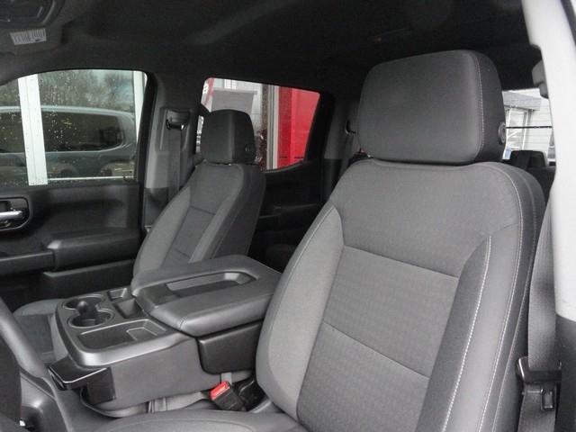 Chevrolet Silverado 1500 4WD Crew Cab 147" Custom Trail Boss 2022