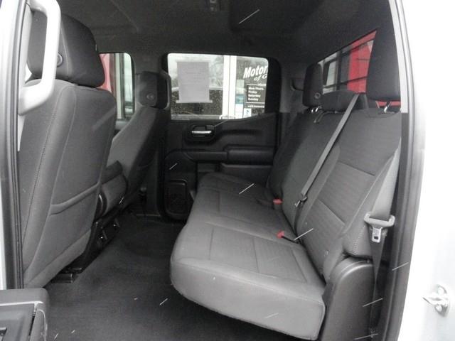 Chevrolet Silverado 1500 4WD Crew Cab 147" Custom Trail Boss 2022