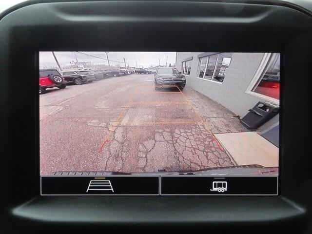 Chevrolet Silverado 1500 4WD Crew Cab 147" Custom Trail Boss 2022