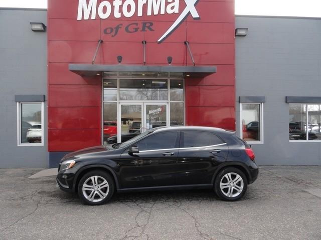 Mercedes-Benz GLA 4MATIC 4dr GLA 250 2016