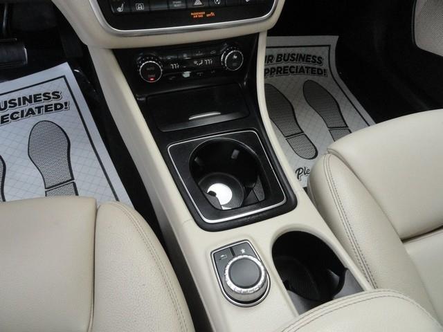 Mercedes-Benz GLA 4MATIC 4dr GLA 250 2016