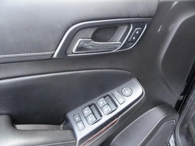 GMC Yukon XL 4WD 4dr SLE 2015