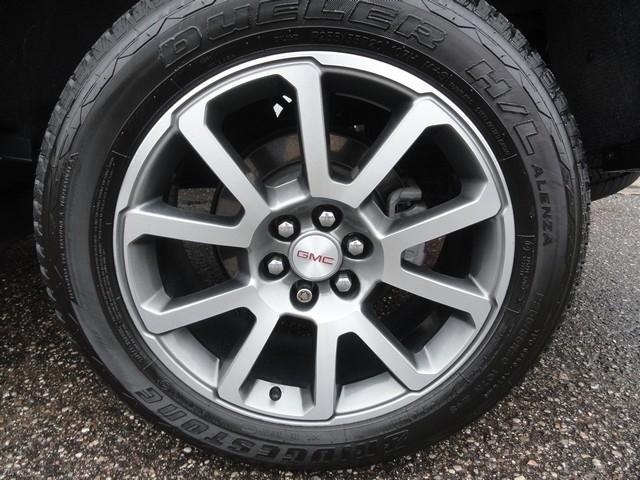 GMC Canyon 4WD Crew Cab 128" Denali 2021