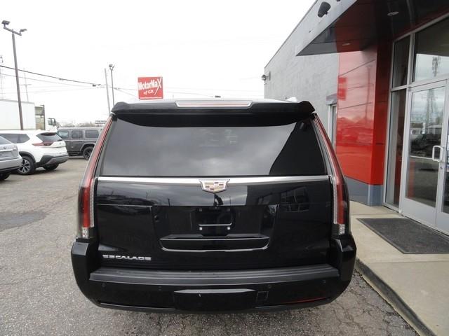 Cadillac Escalade ESV 2WD 4dr Platinum 2020