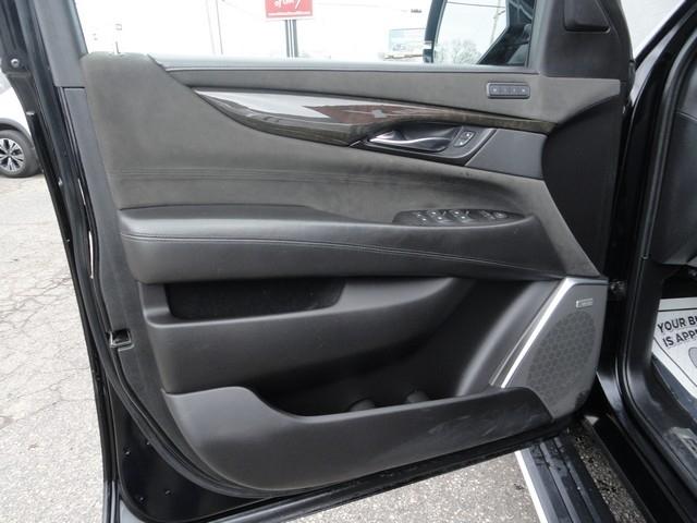 Cadillac Escalade ESV 2WD 4dr Platinum 2020