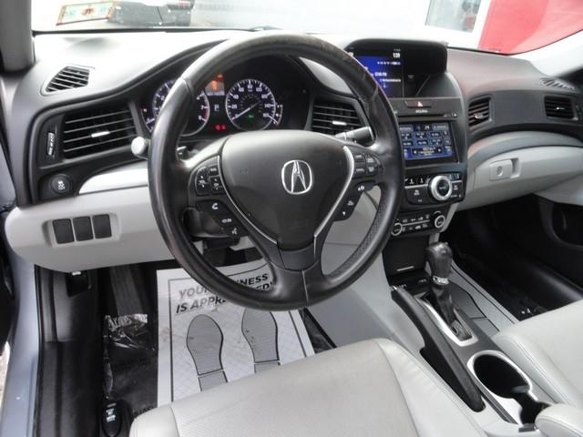Acura ILX 4dr Sdn w/Technology Plus Pkg 2016
