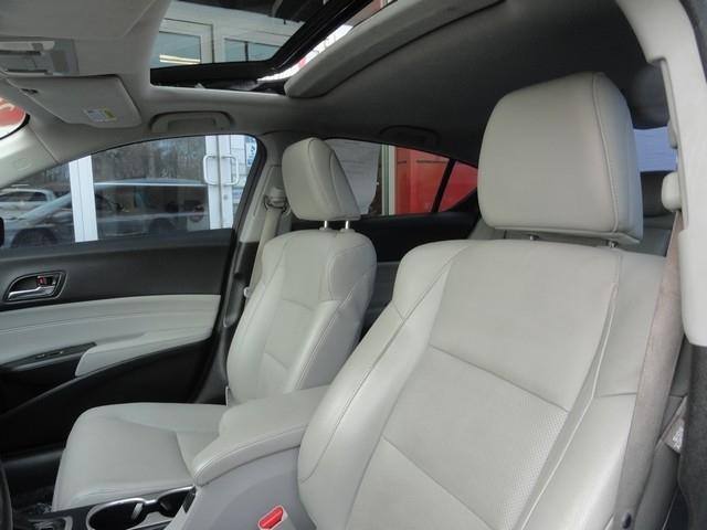 Acura ILX 4dr Sdn w/Technology Plus Pkg 2016