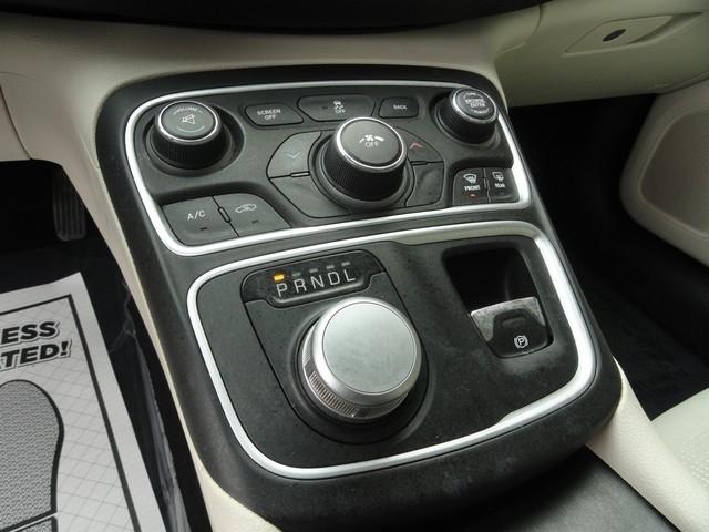 Chrysler 200 4dr Sdn Limited FWD 2015