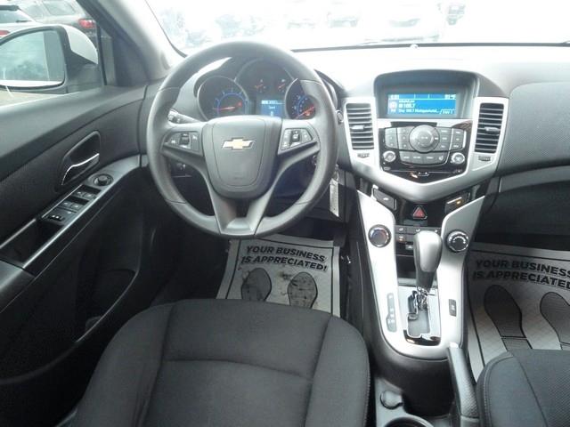 Chevrolet Cruze Limited 4dr Sdn Auto LT w/1LT 2016